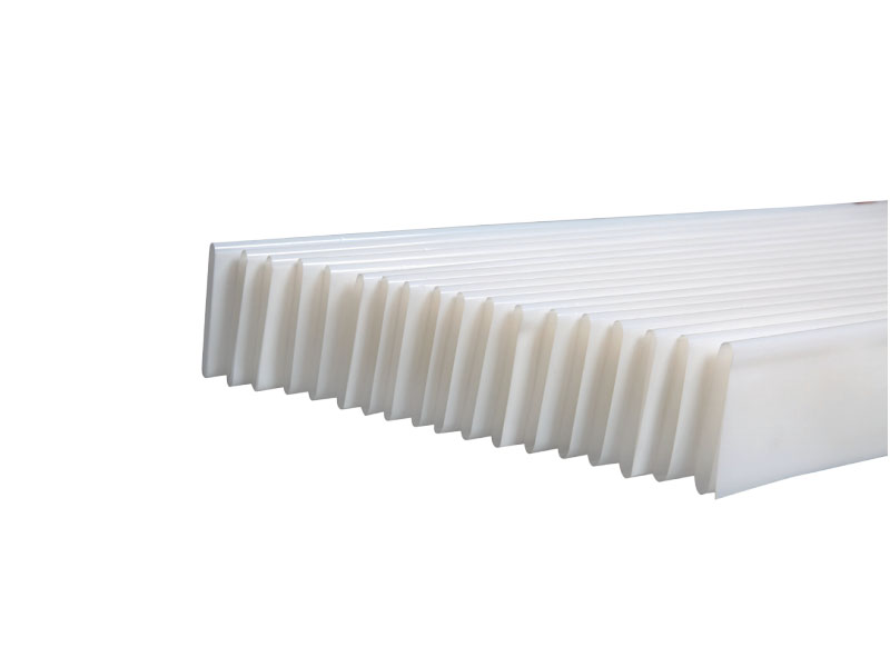 �ܼ���Ե��ĸ�߲�