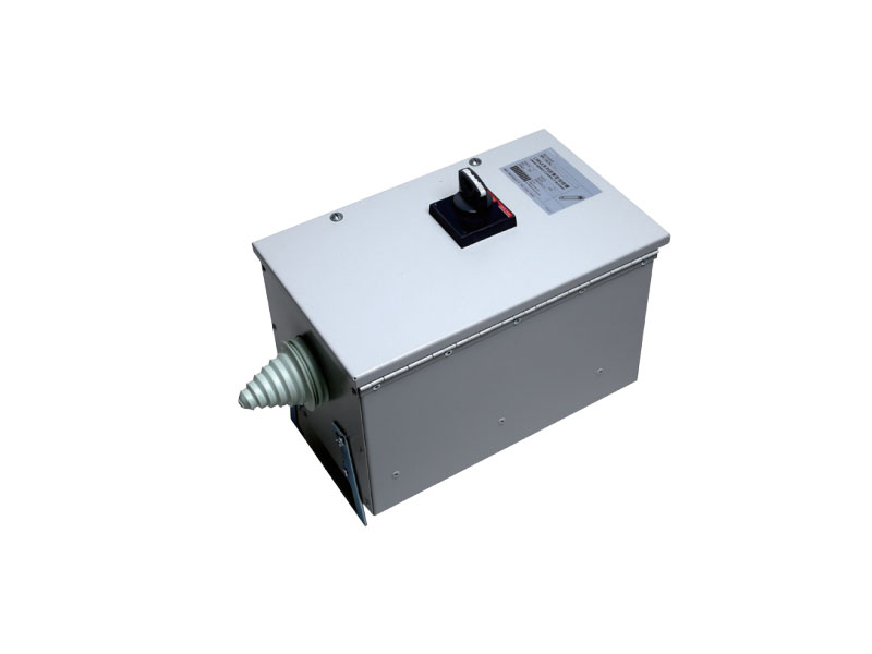 �ܼ�ĸ�߲۲����