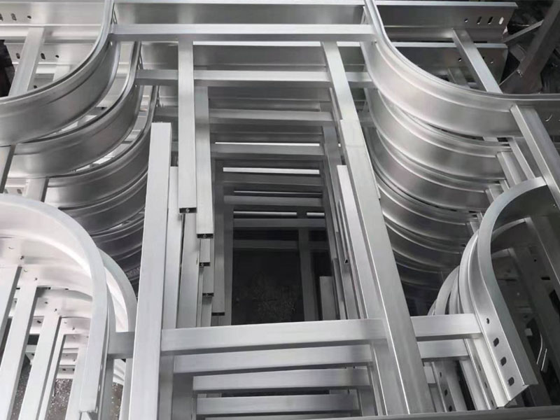 <b>�����ż�</b>